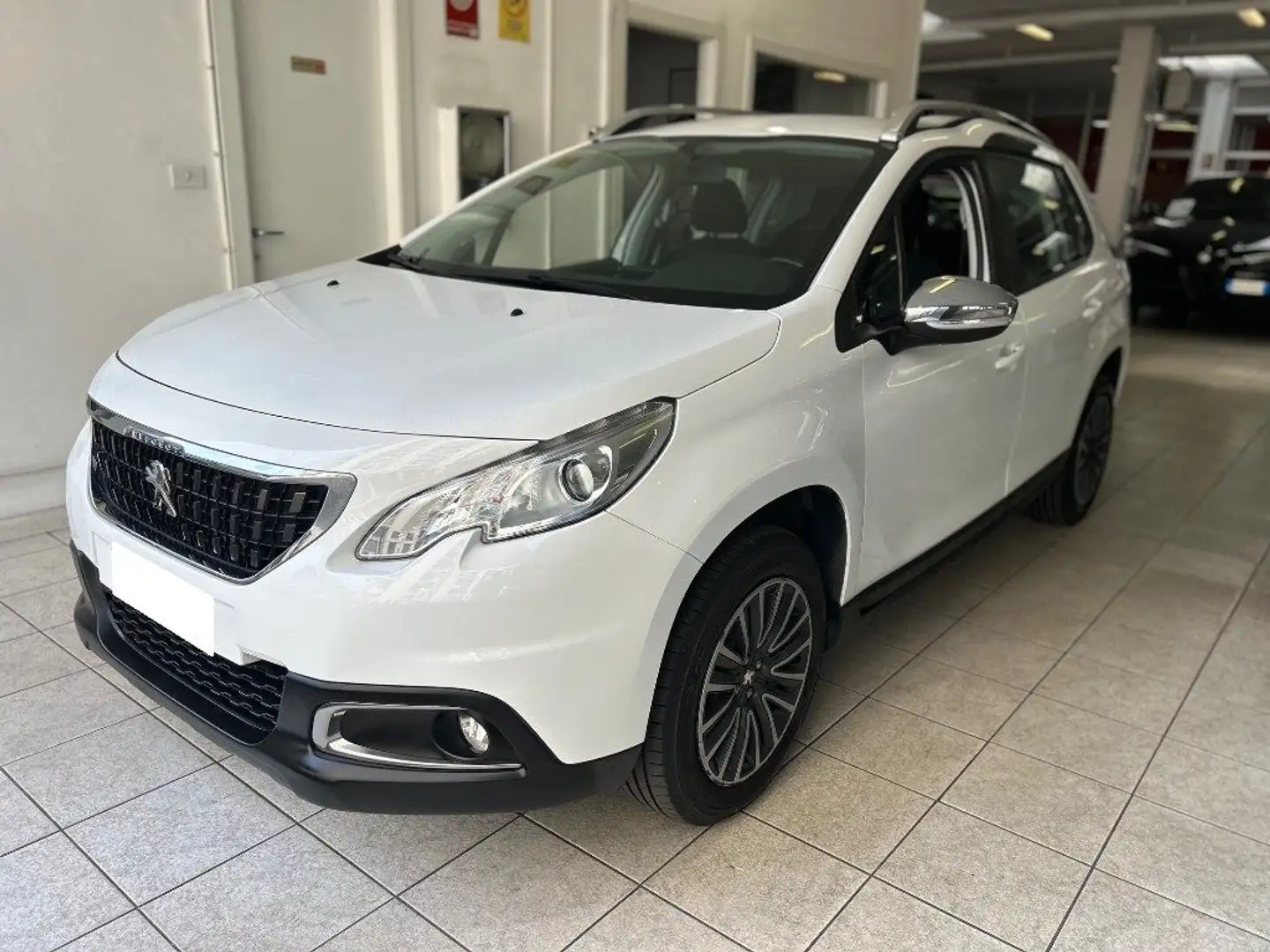Peugeot 2008 PureTech 82 Active - GPL - OK Neopatentati Bianco - 1