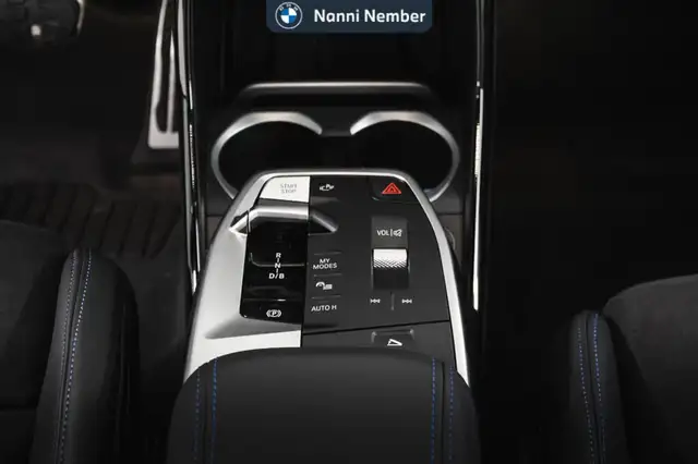 BMW Ix1 view 12