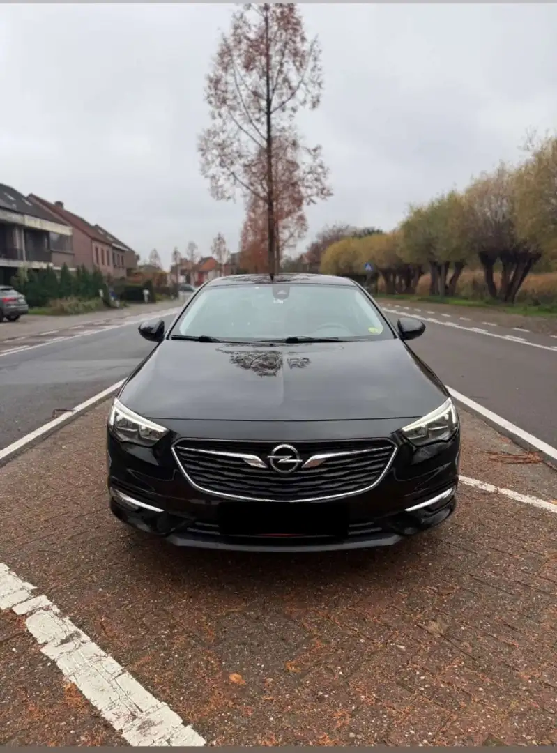 Opel Insignia Grand Sport 1.6 Diesel Automatik Edition Noir - 1