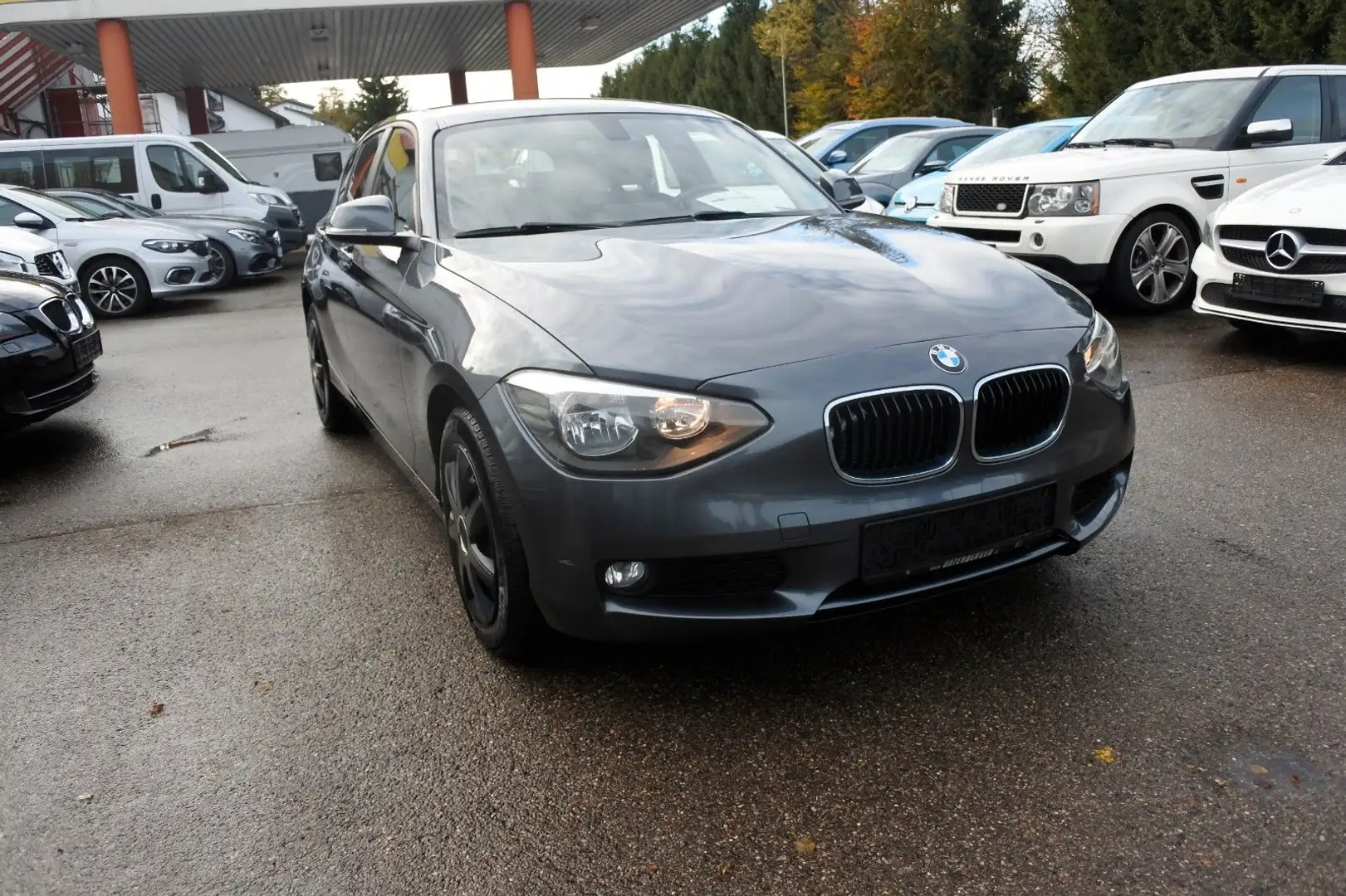 BMW 118 d  Lim. 5-trg.  Allrad-Sport Gris - 2