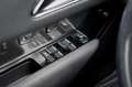 Land Rover Range Rover Velar 2.0 I4 Turbo AWD SE / Pano / Winterpakket / Volled Fekete - thumbnail 32