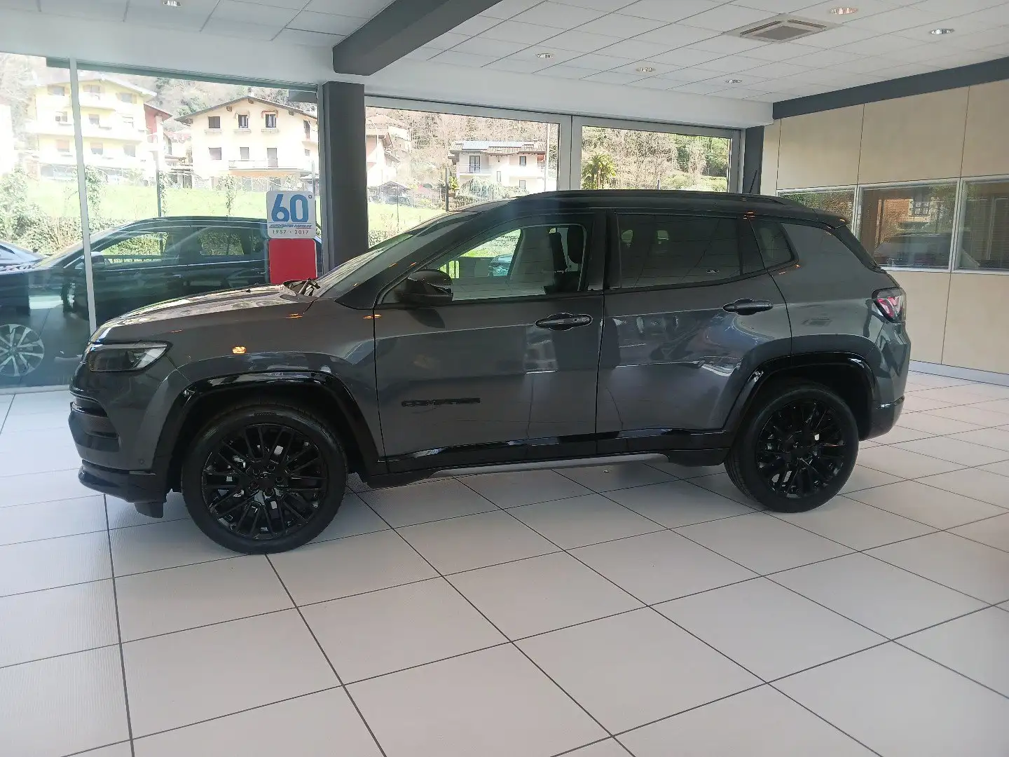 Jeep Compass 1.5 Turbo T4 130CV MHEV 2WD S Gris - 2