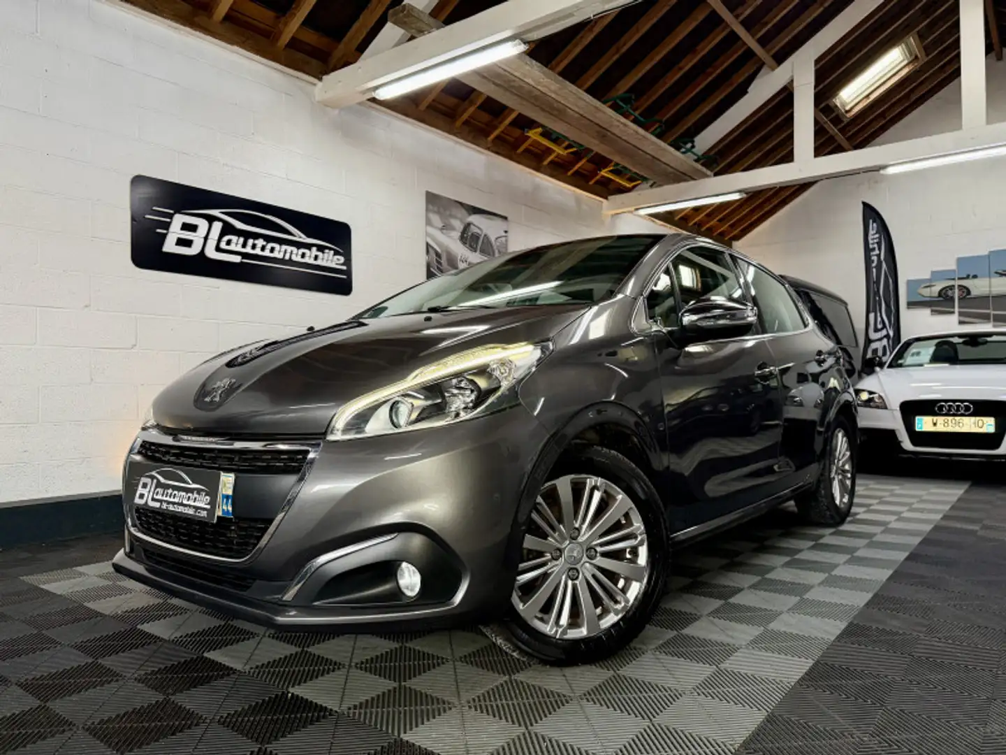 Peugeot iOn 1.2 82CH ALLURE 5P - Distribution faite Grau - 1