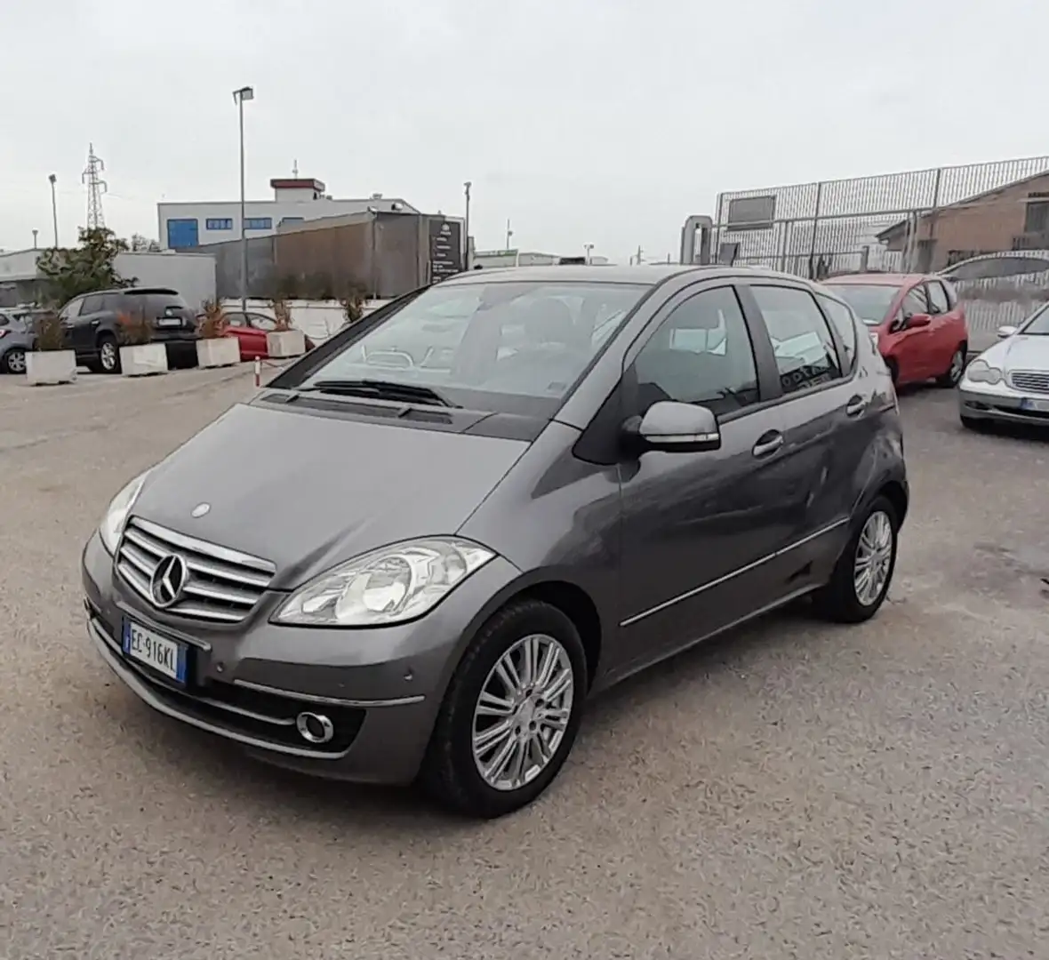 Mercedes-Benz A 180 A 180 CDI Avantgarde Grey - 2