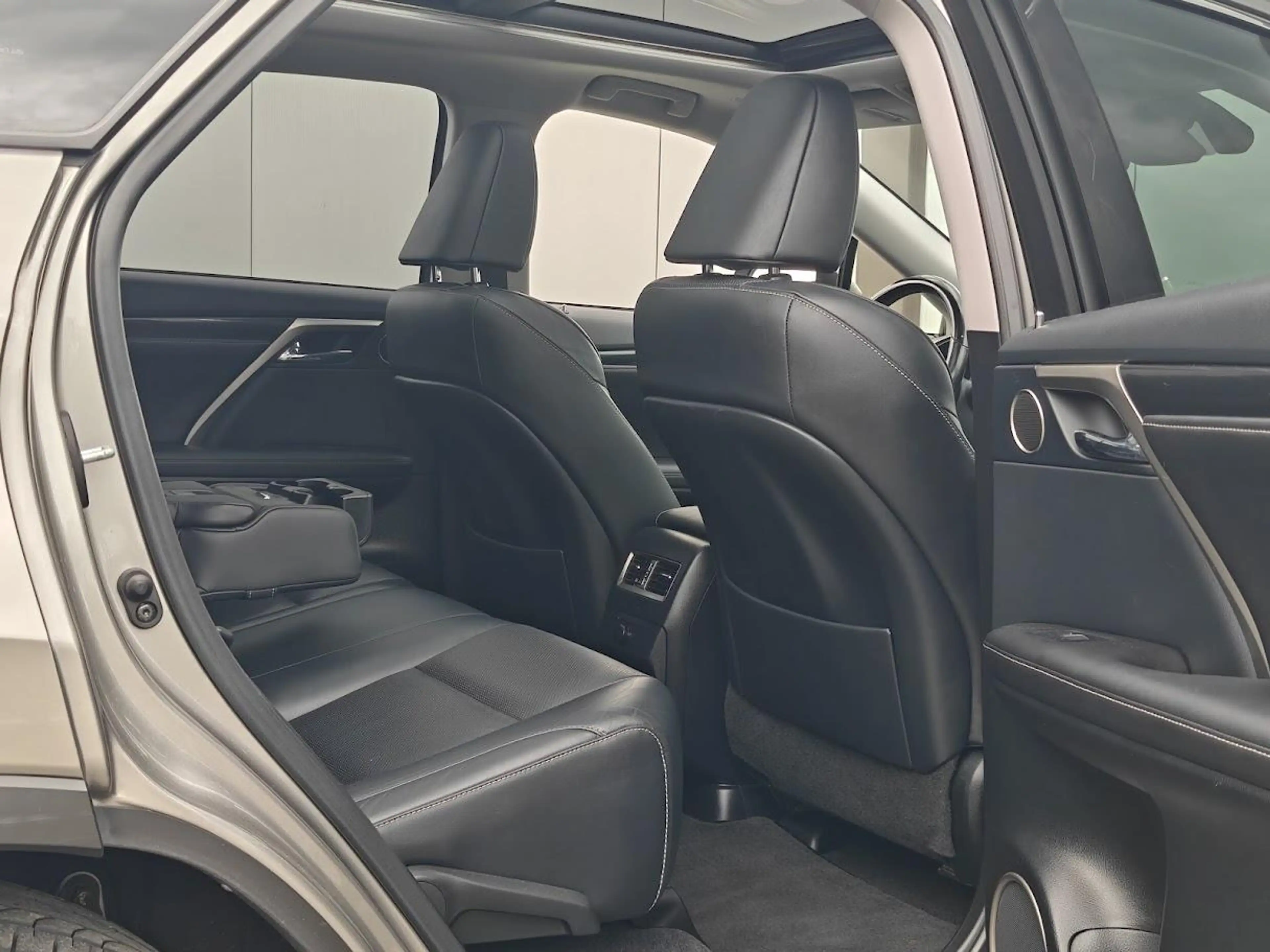 Lexus RX 450h 4WD Luxury Line — photo 7