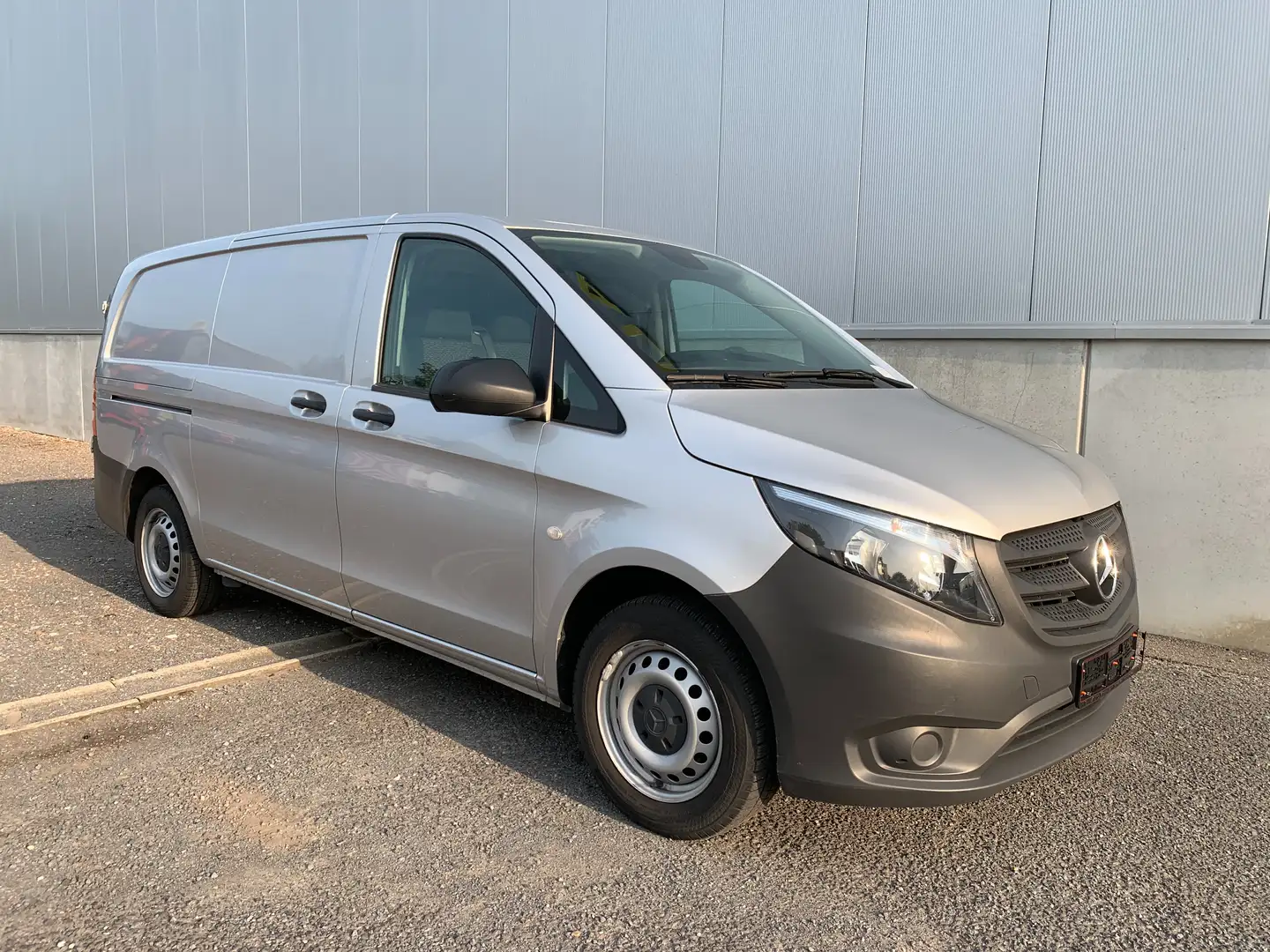 Mercedes-Benz Vito 114*CDI*ACHTERUITRIJCAMERA*NAVIGATIE*TEMPOMAT* Argent - 1