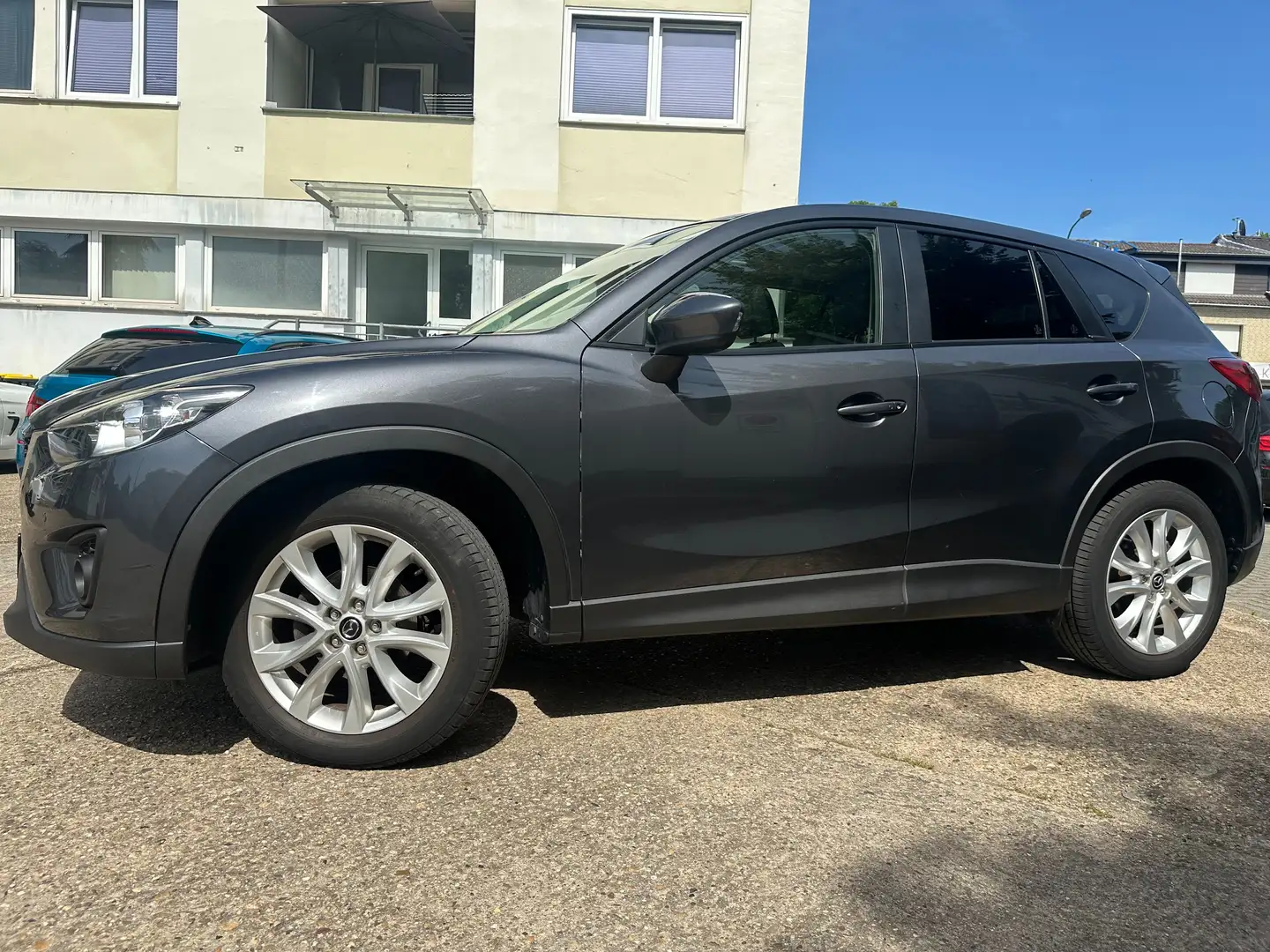 Mazda CX-5 2.2 Sports-Line 129kW - 1.Hand - Parkkamera Grau - 2