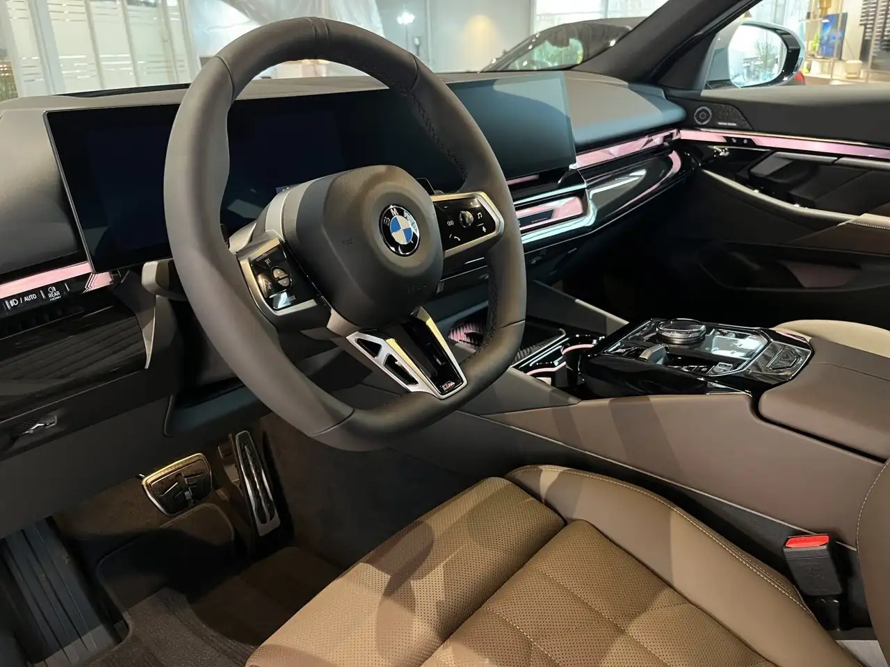 BMW 520 d Limousine M-SportPro Head-Up harman/kardon AHK 14