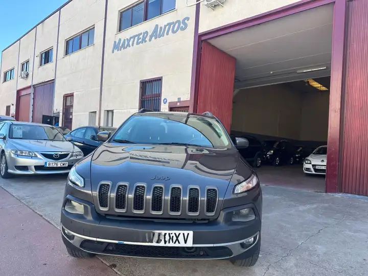 Jeep Cherokee 3.2 Trailhawk 4x4 ADL 2014, foto 2