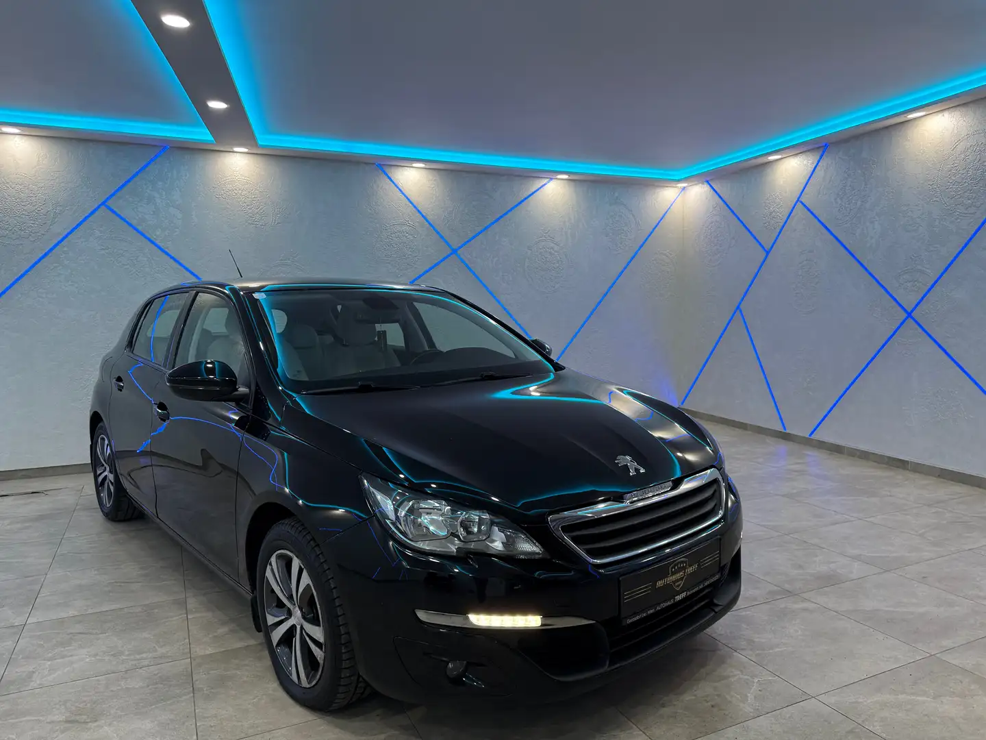 Peugeot 308 308 1,6 THP 125 Allure*LED*NAVI*KAMERA*NEUE PÜ* Schwarz - 1