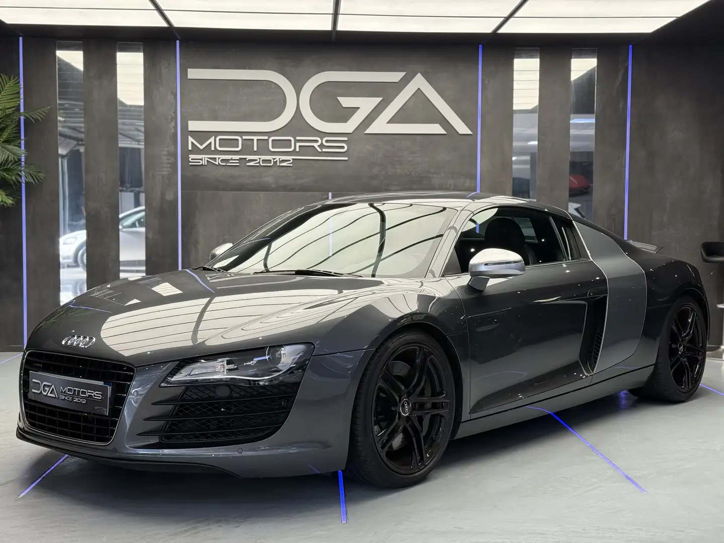 Audi R8 V8 4.2 FSI 420 Quattro R-Tronic - 1