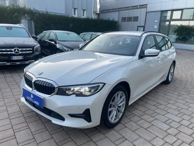 BMW 320 320d Touring mhev 48V Business Advantage auto