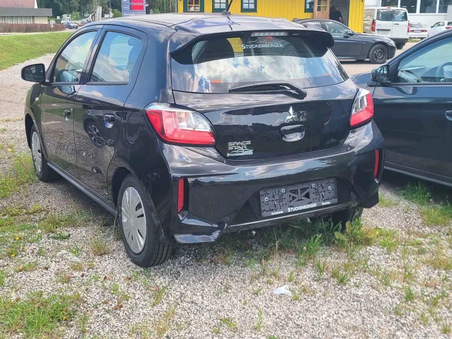 Mitsubishi Space Star 1,2 Inform AS&G 24 Zwart - 2