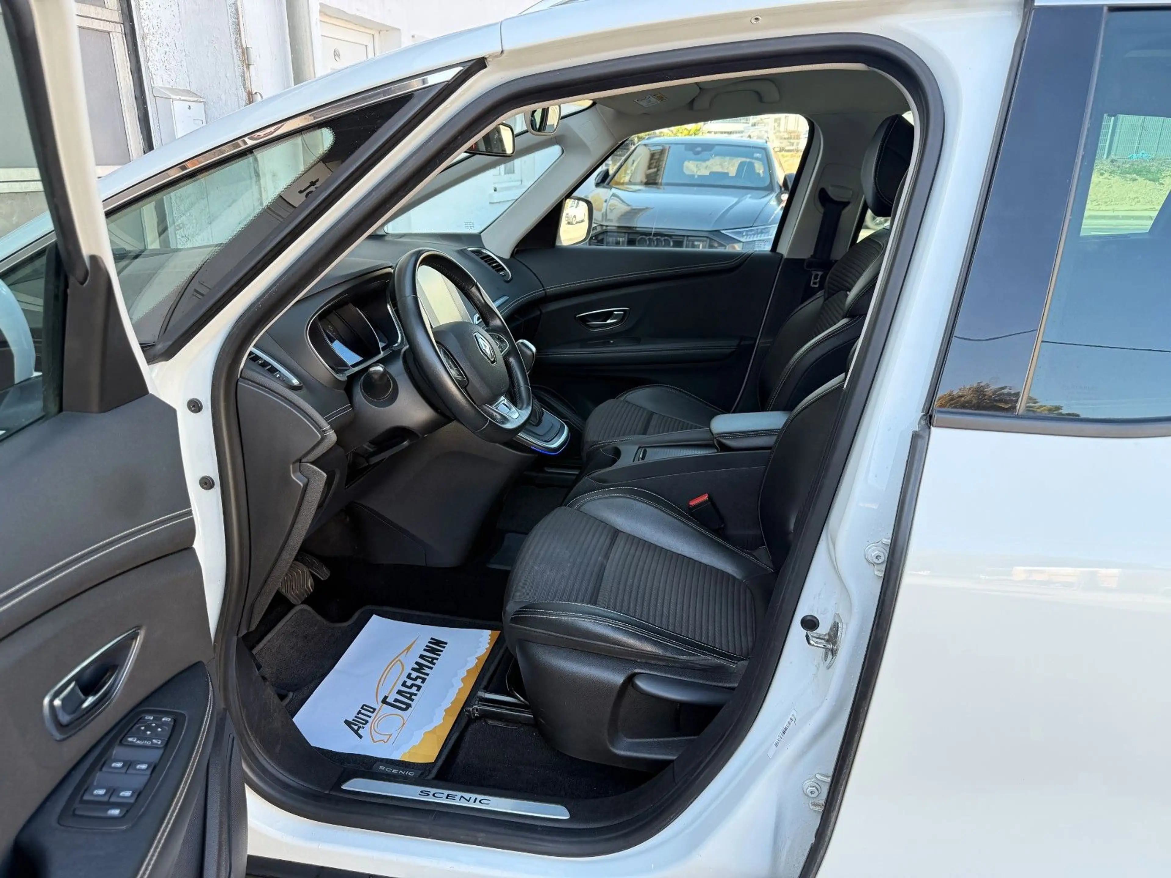 Renault Grand Scenic 7-SITZE Navi Full Assist Automatik — photo 8