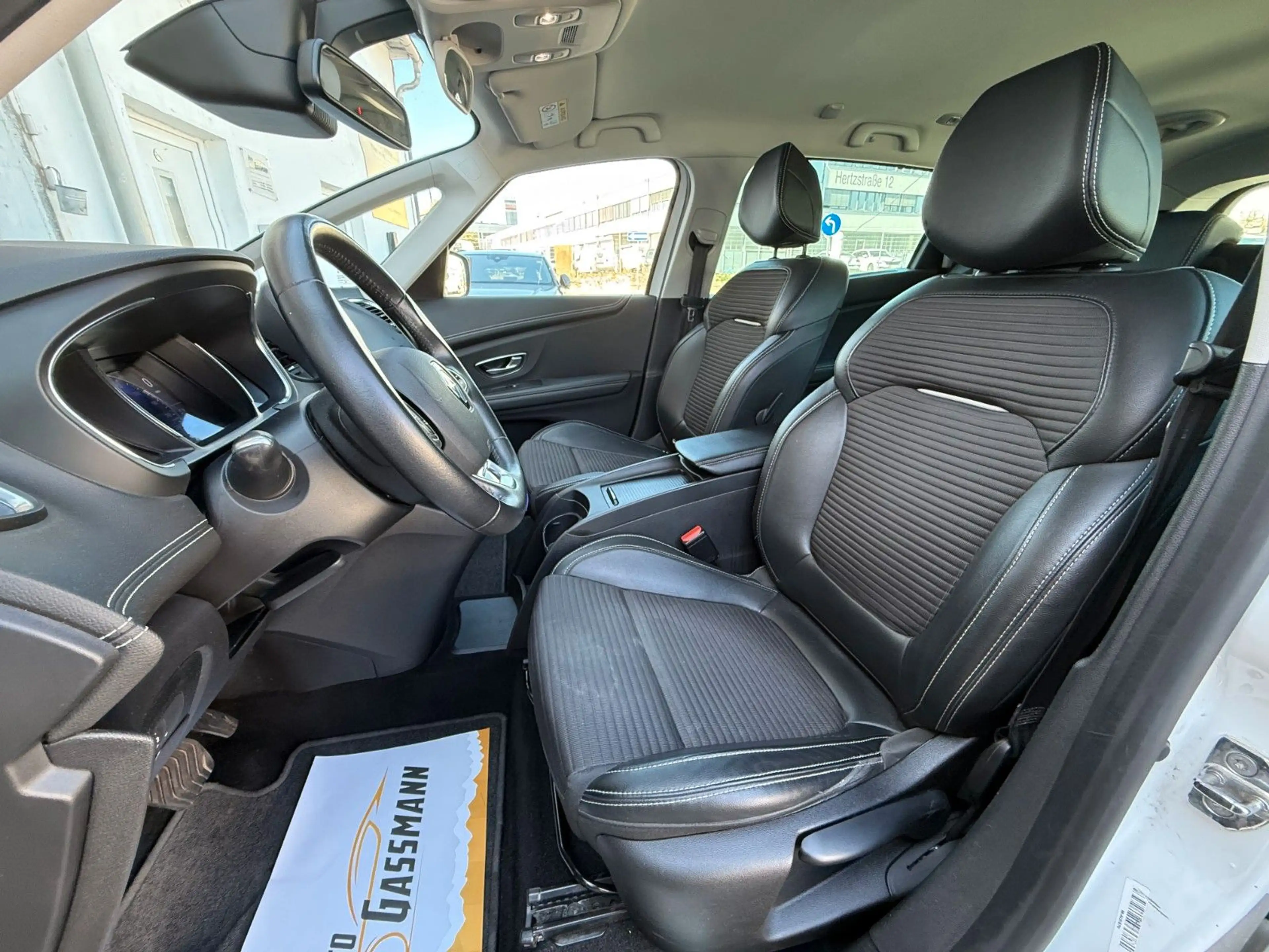 Renault Grand Scenic 7-SITZE Navi Full Assist Automatik — photo 9