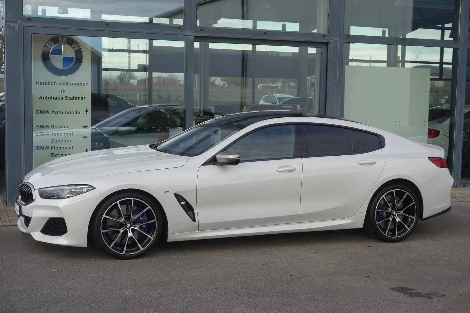 BMW M850 i xDrive Gran Coupé B&W Surround Head-Up Blanco - 2