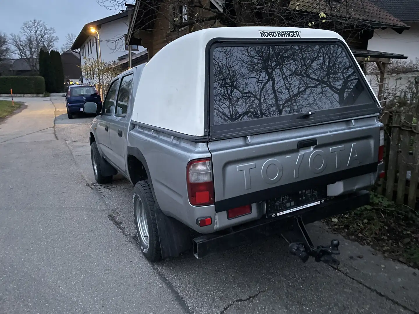 Toyota Hilux KDN 165 DoubleCab ÜBERHOLT - 2