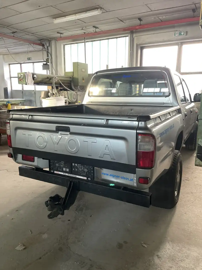 Toyota Hilux KDN 165 DoubleCab ÜBERHOLT - 1