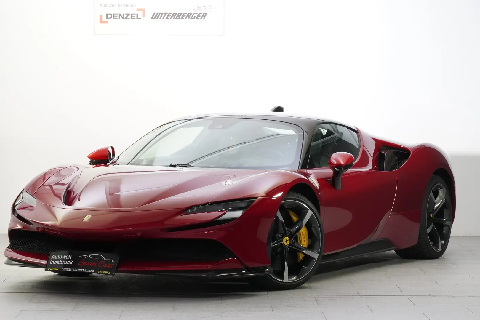 Ferrari SF90 Stradale SF90 Stradale Rouge - 2