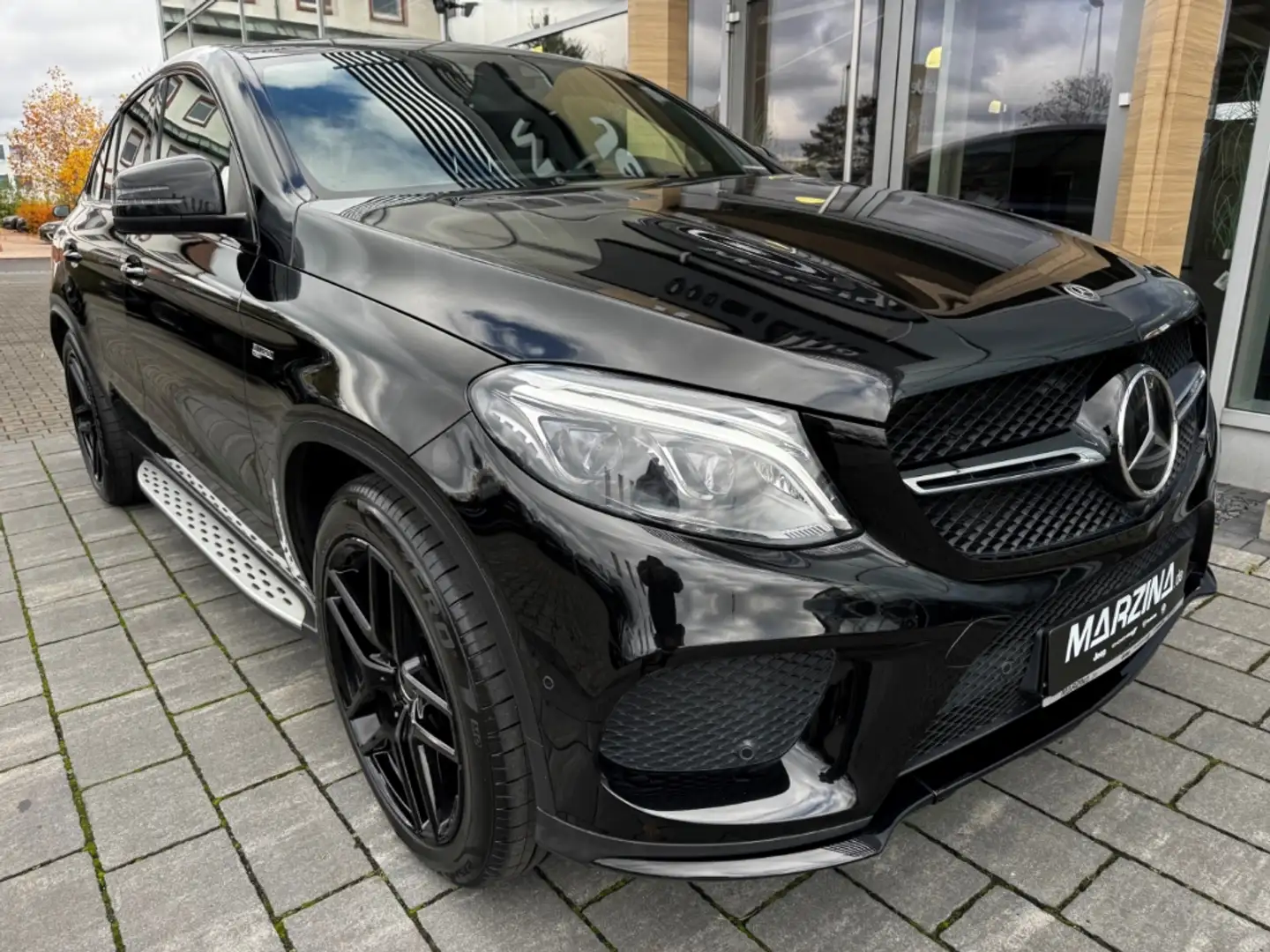 Mercedes-Benz GLE 43 AMG Coupe 4Matic Luftfederung AD StandHZG AHK-klappbar Noir - 2