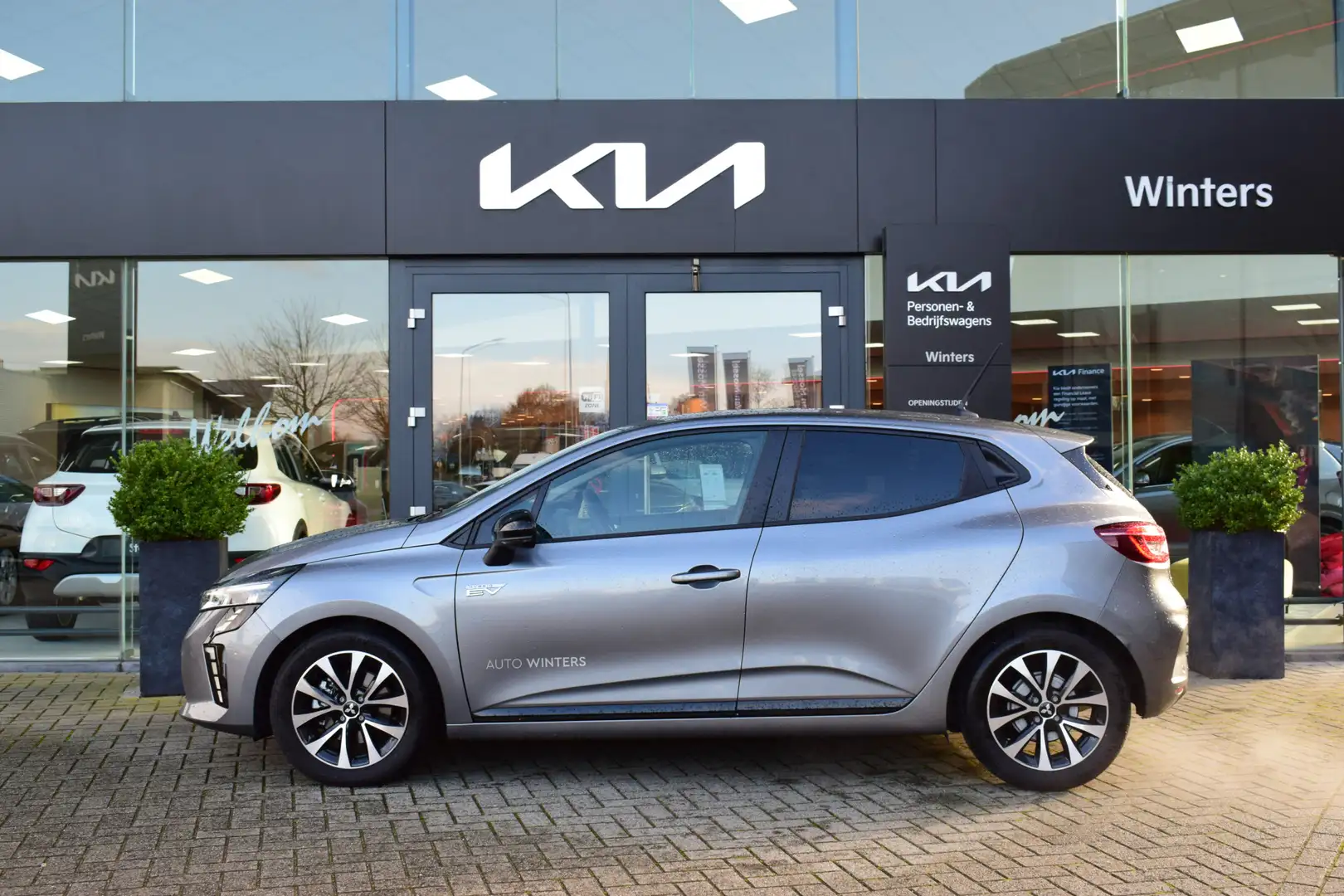 Mitsubishi Colt 1.6 HEV Intense Camera | Parkeersensoren voor+acht Grijs - 2