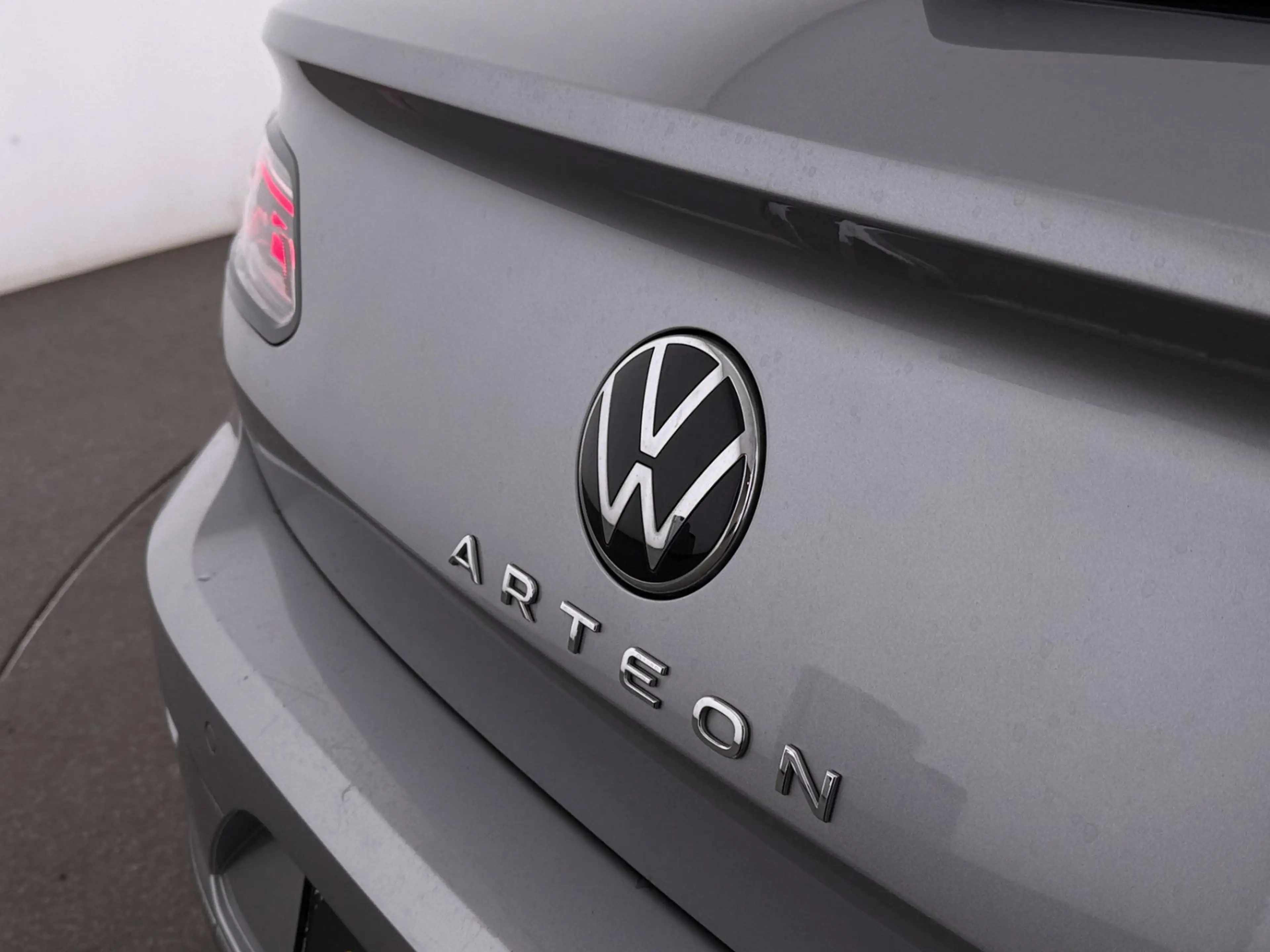 Volkswagen Arteon SB 2.0 TDI Elegance Aut MATRIX STANDHZG — photo 11