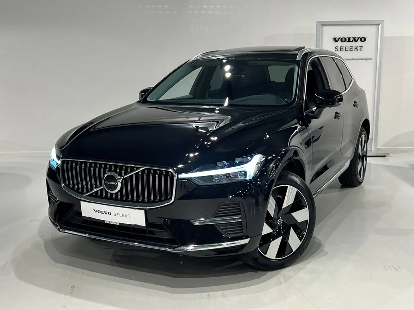 Volvo XC60 T8 Recharge Bright Long Range Zwart - 1