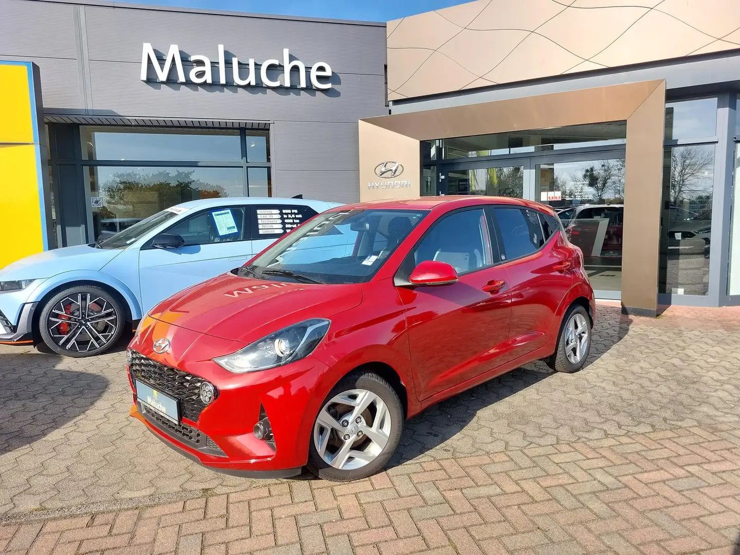Hyundai i10 1.0 KAT Edition 30 Rot - 2