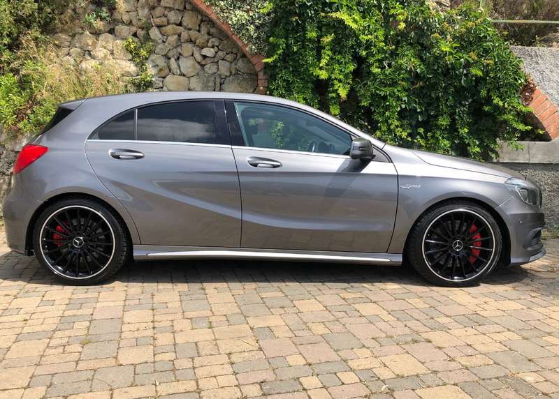 Mercedes-Benz A 45 AMG 4-Matic Speedshift DCT