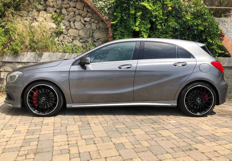 Mercedes-Benz A 45 AMG 4-Matic Speedshift DCT