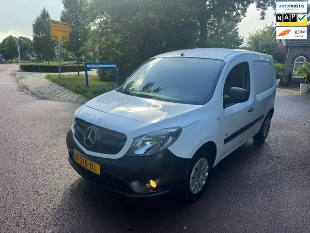 Mercedes-Benz Citan 108 CDI BlueEFFICIENCY Business Professional / Air
