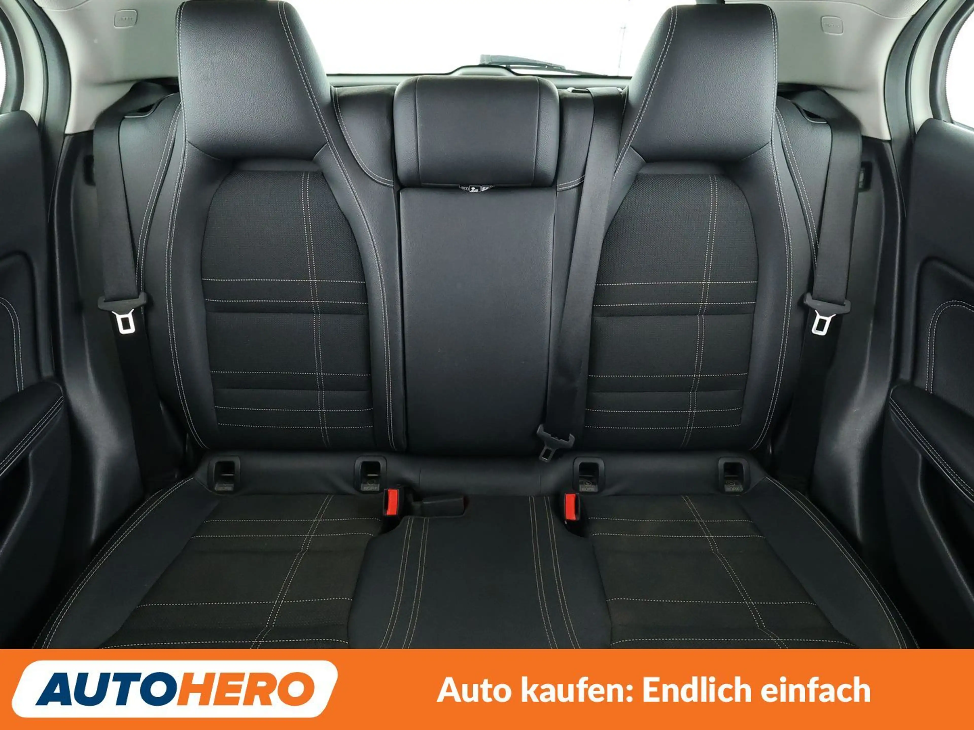 Mercedes-Benz GLA 180 GLA 180 Score Urban *BI-XENON*PDC*SHZ*KLIMA* — photo 15