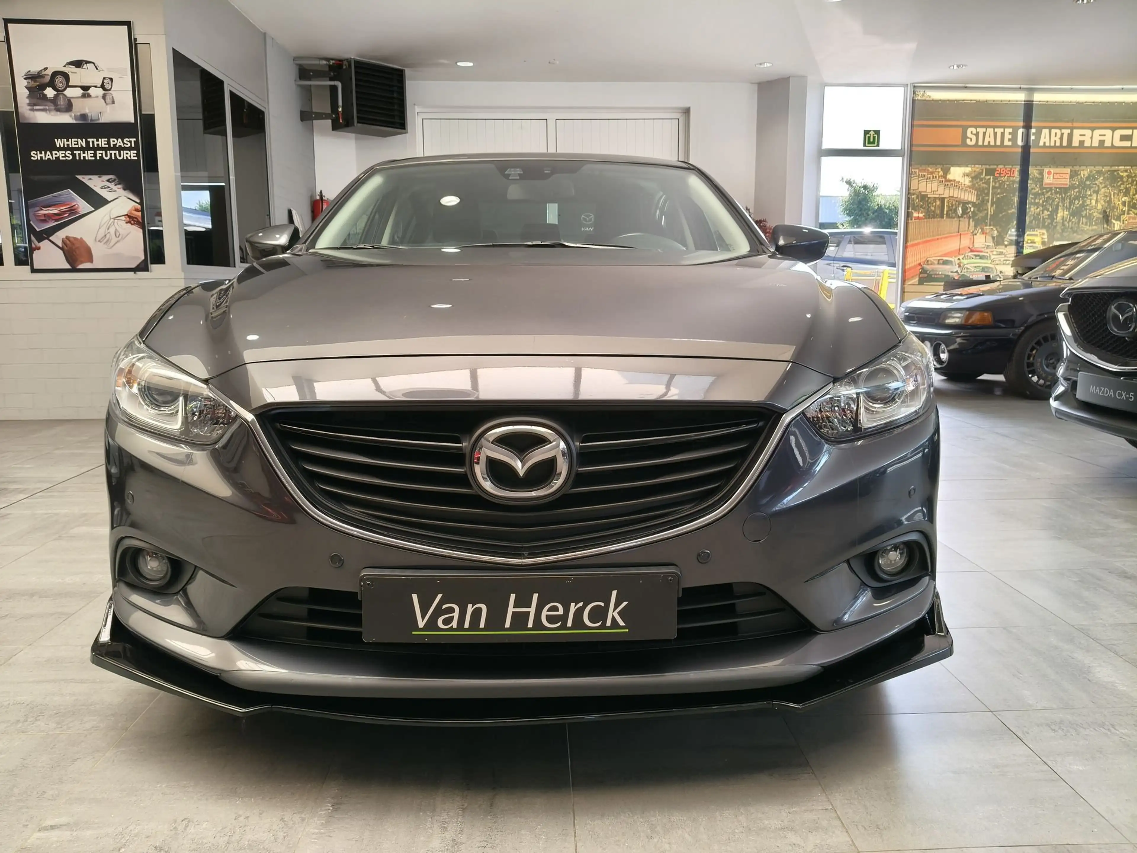 Mazda 6e 2.0 SKYACTIV-G Active + Comfort pack — photo 2