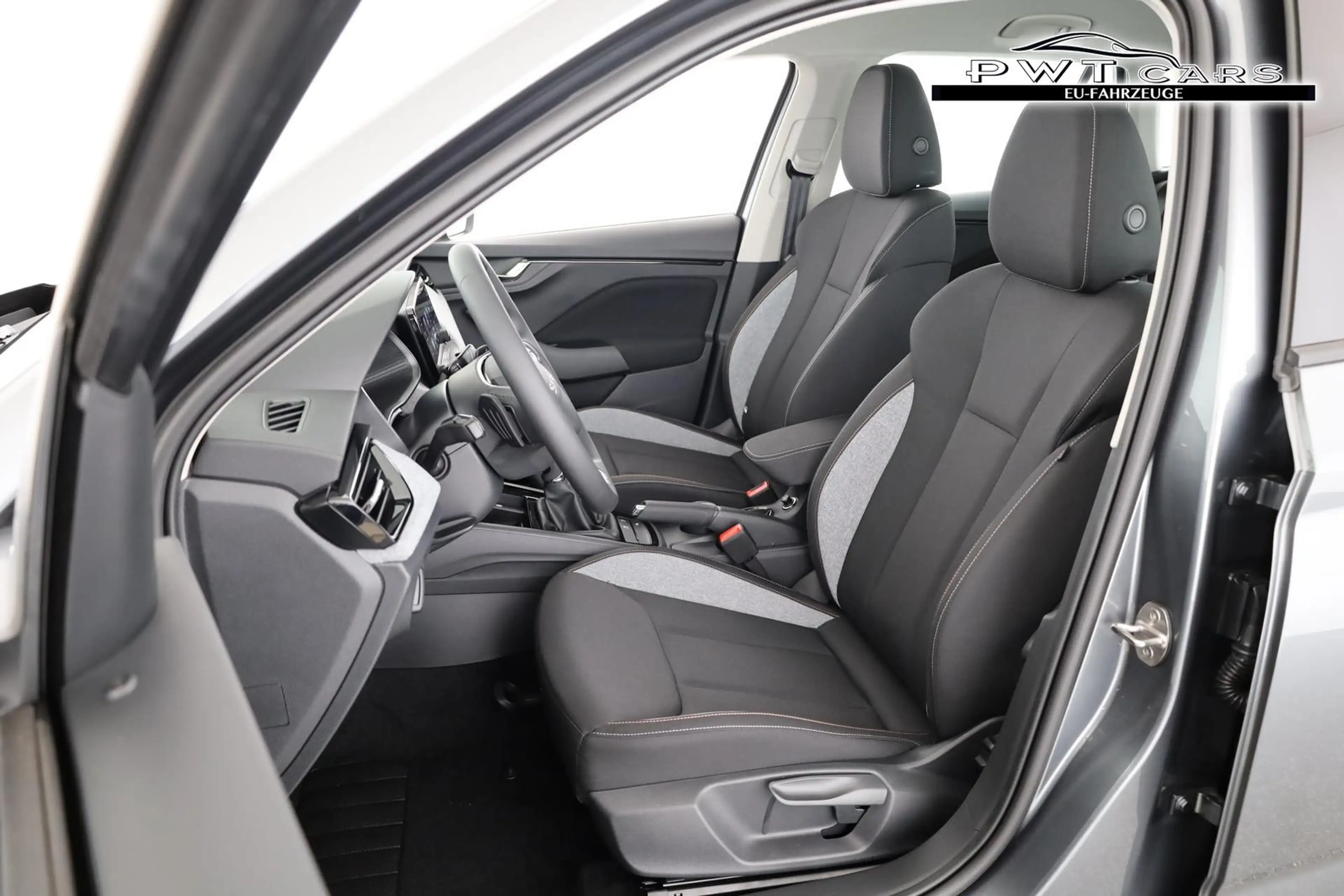 Skoda Kamiq Selection 1.5 TSI DSG Selection, AHK, LED, Kame... — photo 10