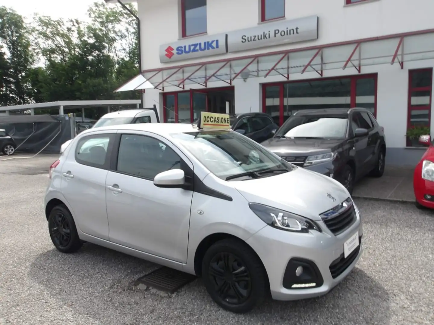 Peugeot 108 VTi CATENA - 5p ( Toyota Aygo ) Argento - 1