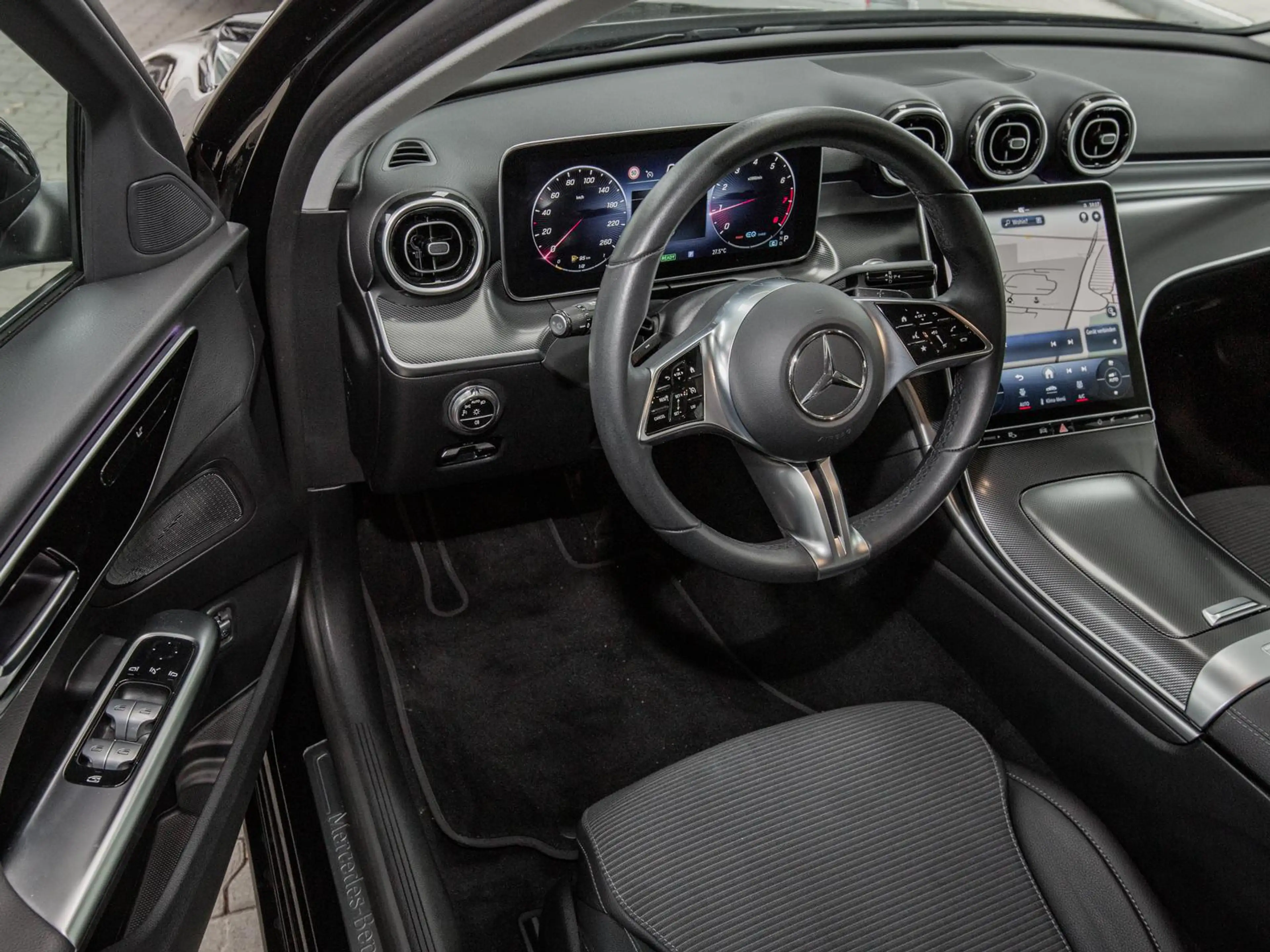 Mercedes-Benz C 200 AVANTGARDE RüKam+LED+Sitzh.+17 — photo 4