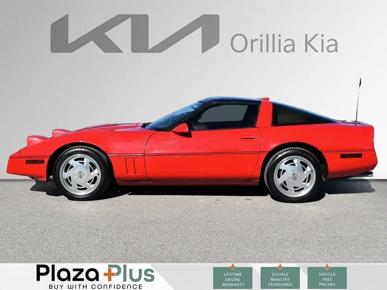 Chevrolet Corvette снимка Chevrolet Corvette