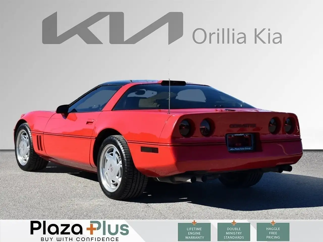 Chevrolet Corvette снимка Chevrolet Corvette