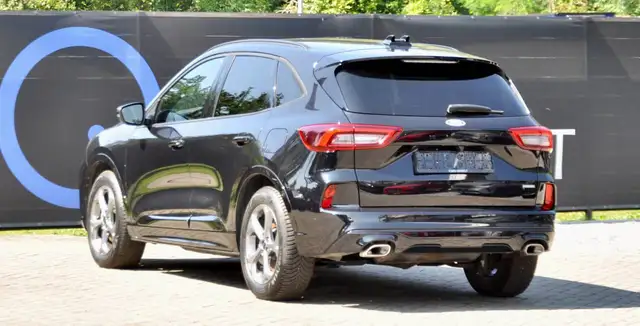 Ford Kuga view 3
