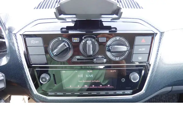 Volkswagen up! view 6