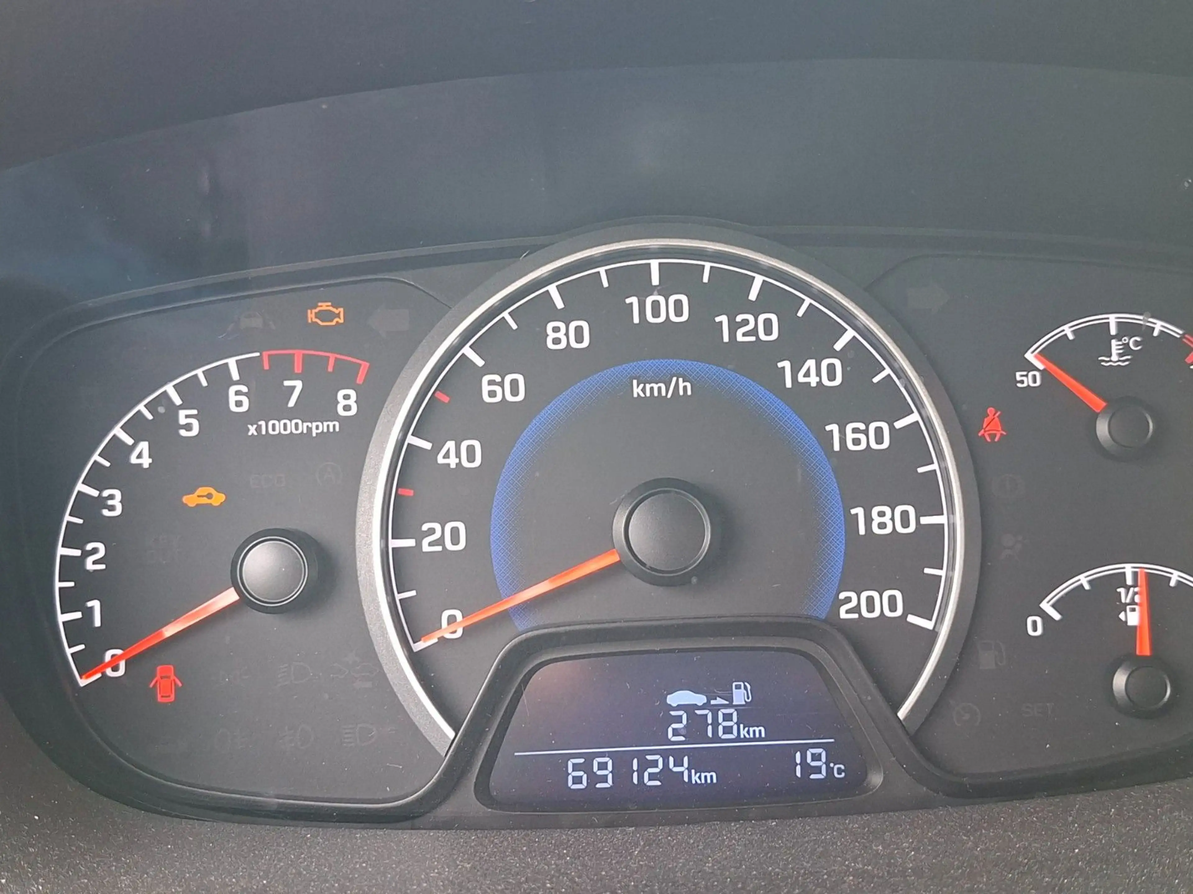 Hyundai i10 Trend Sicherheitspaket Klima PDC — photo 14