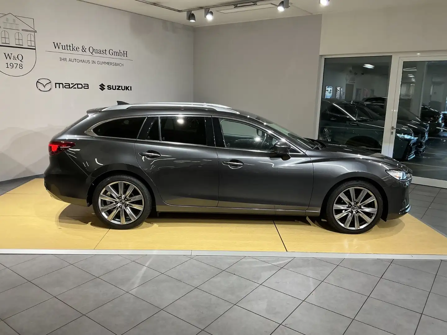 Mazda 6 Kombi Sports-Line *Leder*Matrix*360°*BOSE* Gris - 2