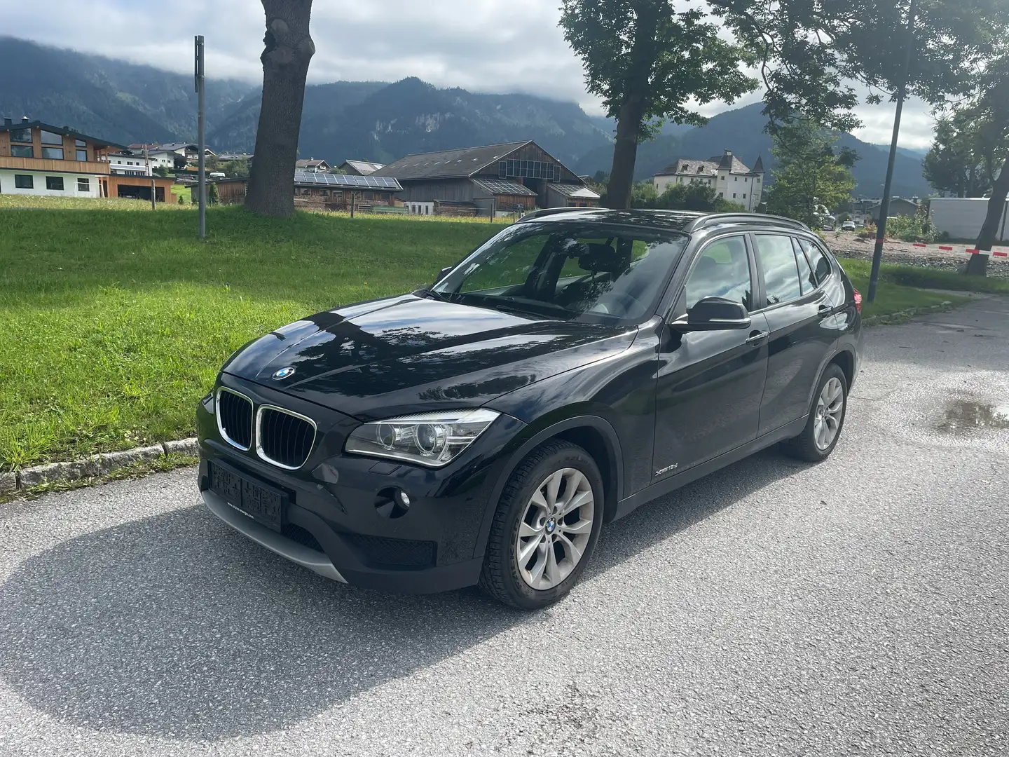 BMW X1 xDrive18d Österreich Paket Österreich-Paket Noir - 1