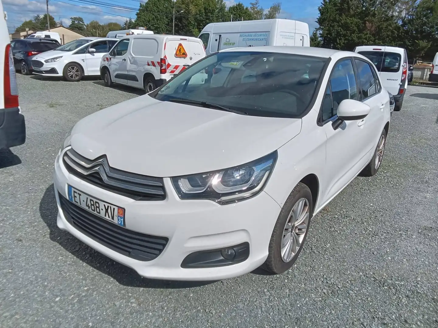 Citroen C4 II BlueHDi 100ch Millenium Business Blanc - 1