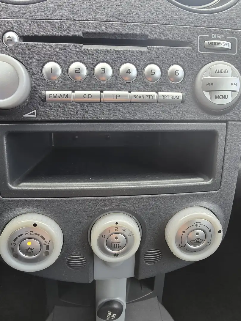 Mitsubishi Colt 1.3 Invite Zwart - 1