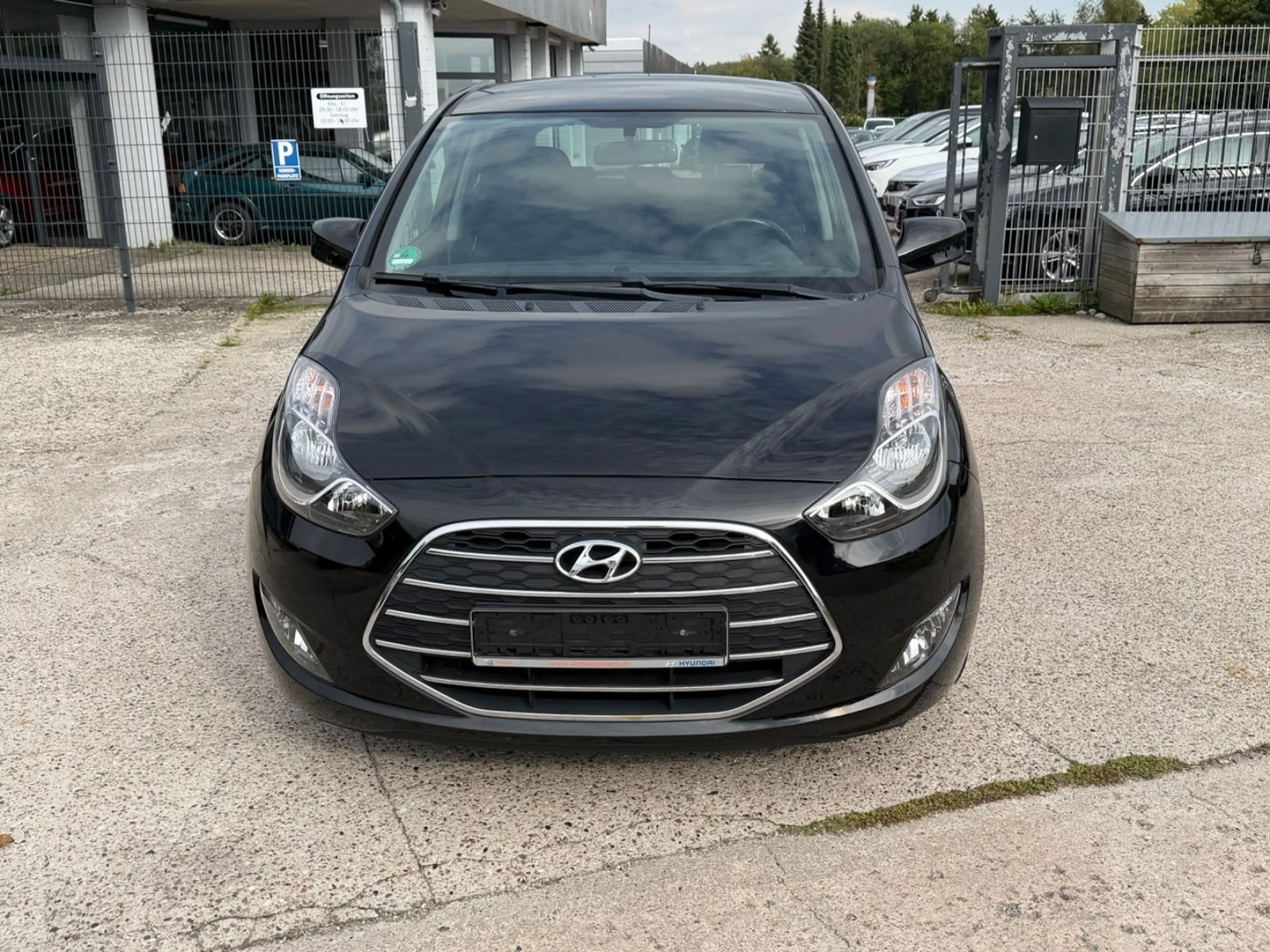 Hyundai iX20 blue YES! | Anhängerkupplung| — photo 2