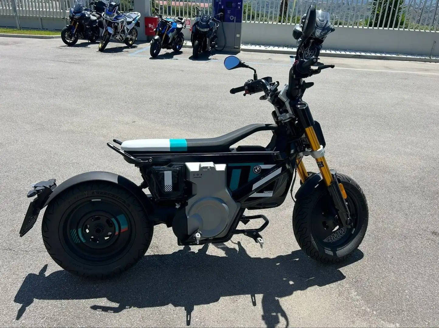 BMW CE 02 11 kw Nero - 1