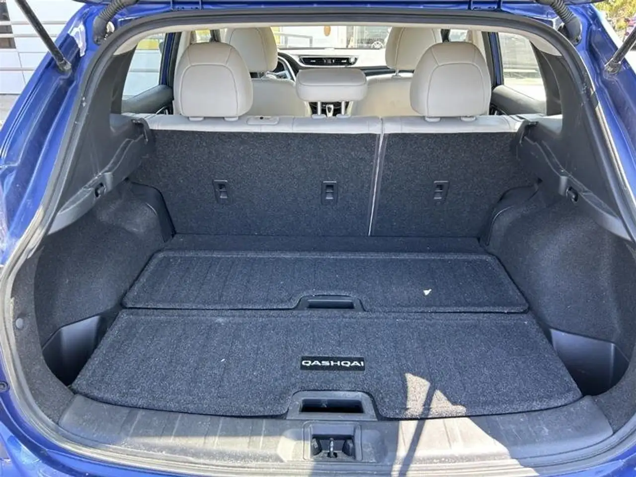 Nissan Qashqai снимка Nissan Qashqai