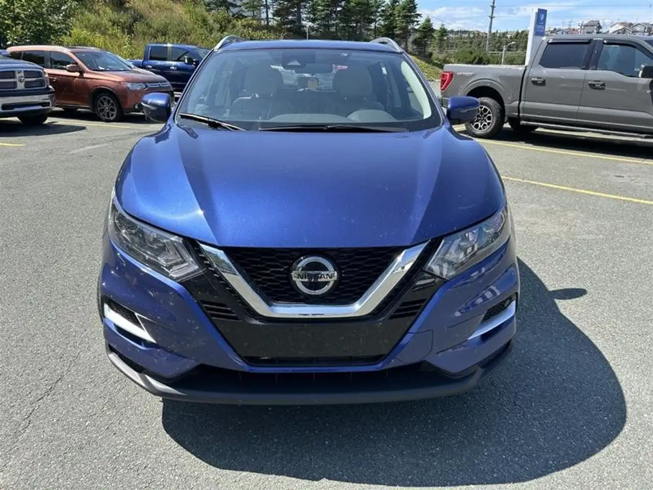 Nissan Qashqai снимка Nissan Qashqai