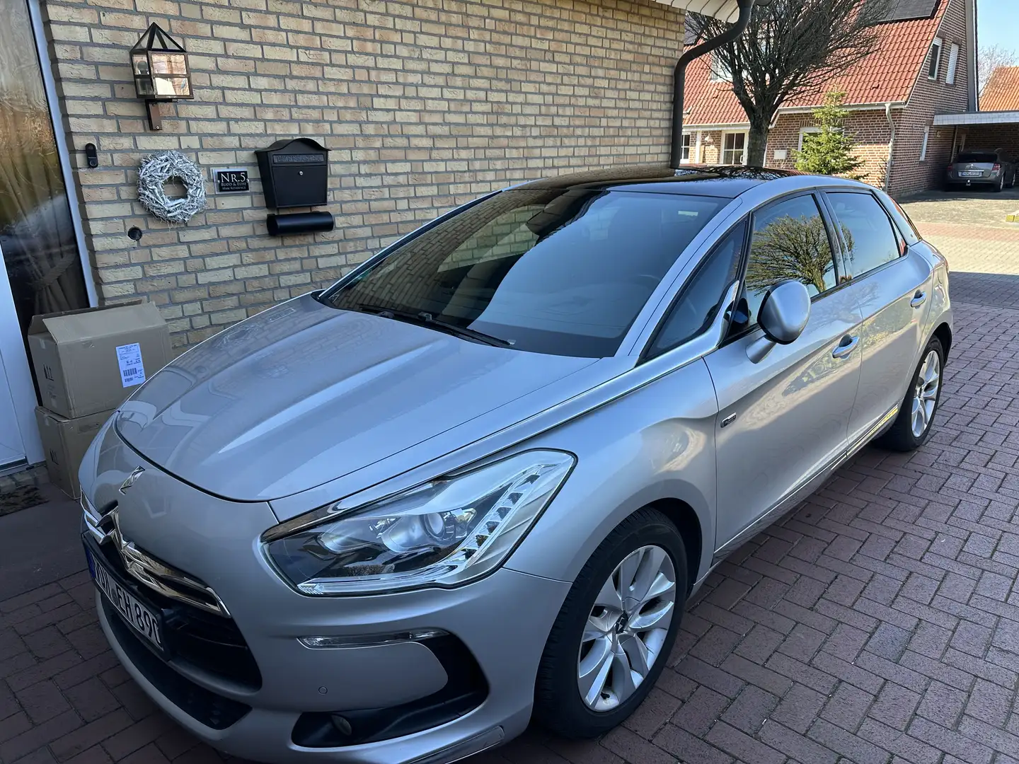 DS Automobiles DS 5 Ezüst - 1